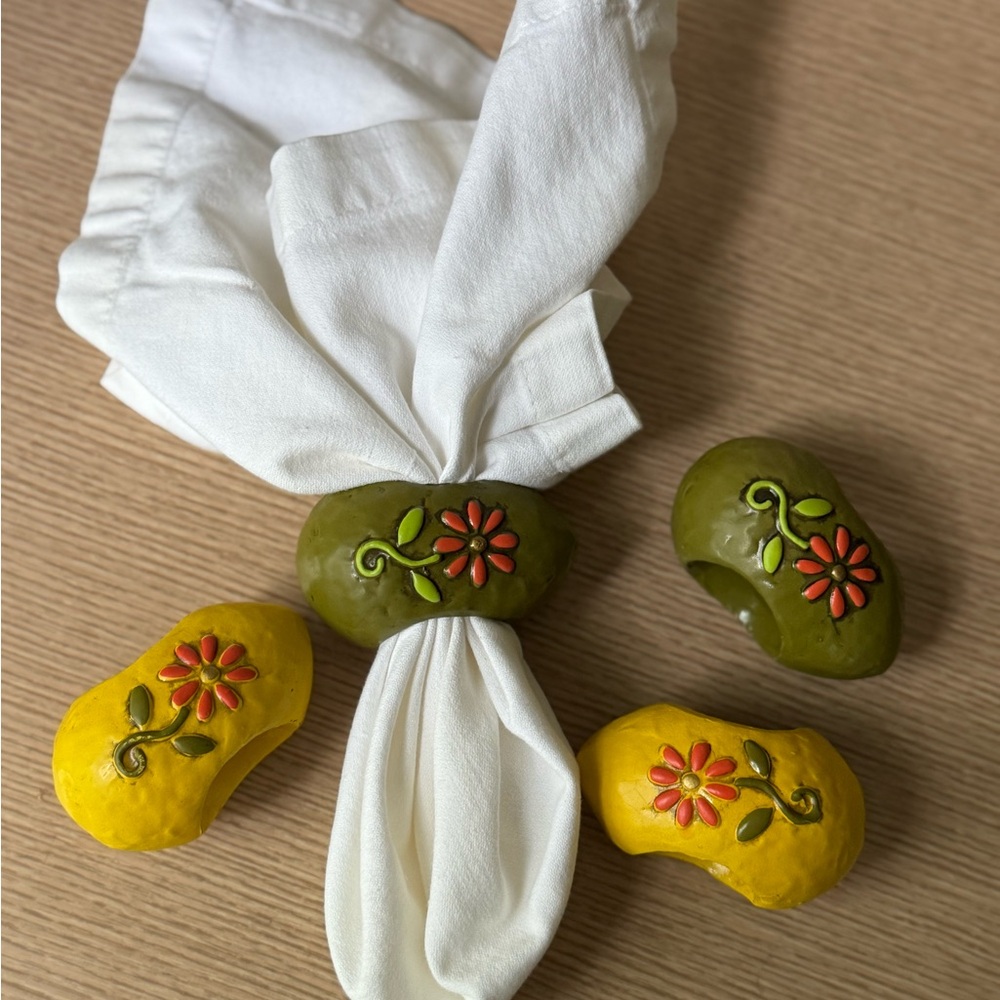 Vintage Napkin Rings Set